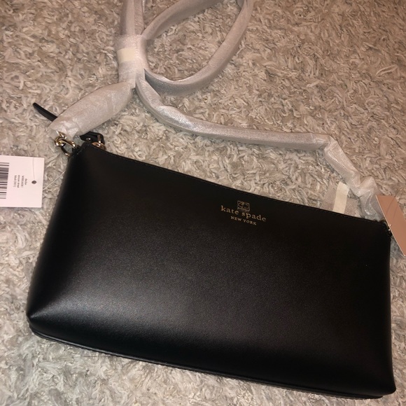 Authentic Kate Spade Crossbody - Picture 2 of 8